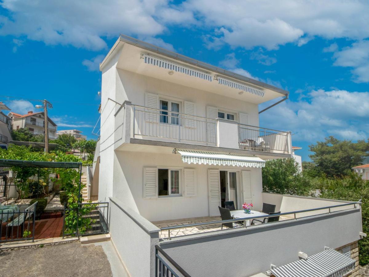 Apartment Slavica-1 By Interhome Трогир Экстерьер фото